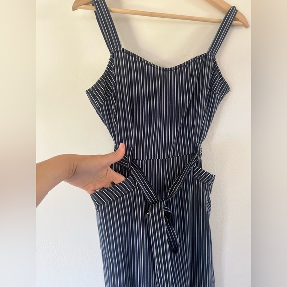 Paige Emma Cropped Tie Strap Jumpsuit In Rich Navy Paradise Stripe Size Small - Picture 5 of 15